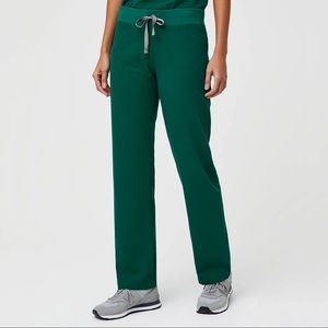 Figs Livingston Scrub Pants in Hunter Green